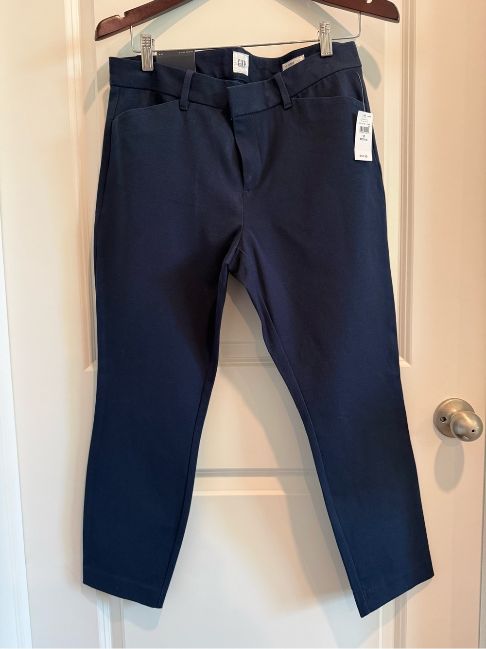 GAP Straight Leg Pants in Navy